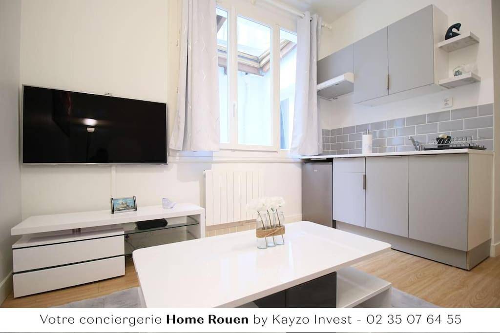 Appartement entier, One-Bedroom Apartment in Rouen, Région de Rouen