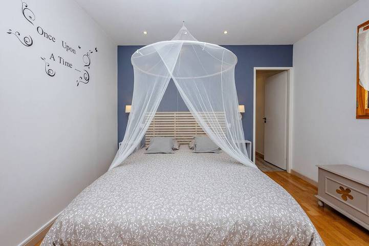 Location de vacances pour 8 personnes, avec jardin à Saint-Sulpice-la-Pointe - 3