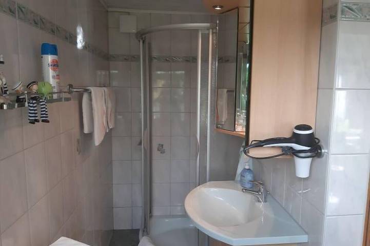 Bungalow für 4 Personen, mit Garten im Thüringer Wald - 4