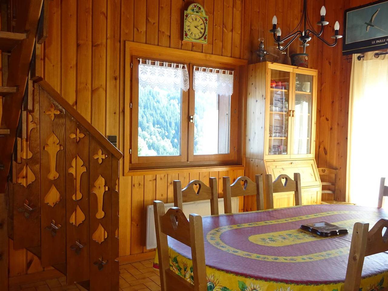 Individual Chalet in Les Gets - 8 people, ski shuttle, garage, large south balcony in Les Gets, Les Portes du Soleil