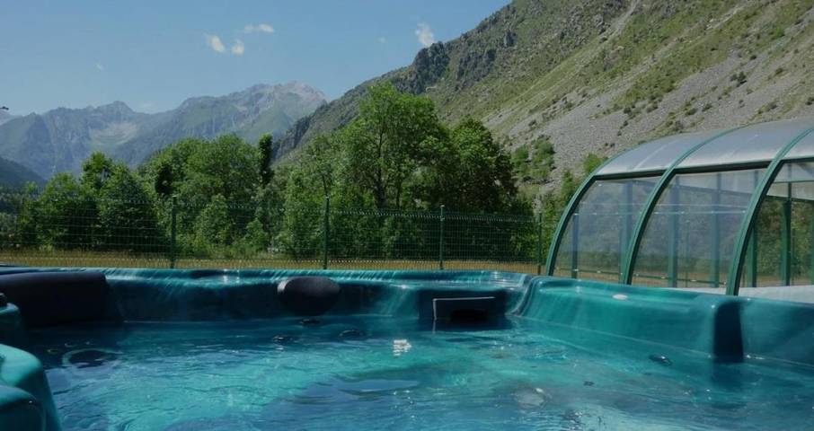 Gîte pour 8 personnes, avec jardin et piscine à La Chapelle-en-Valgaudémar - 3