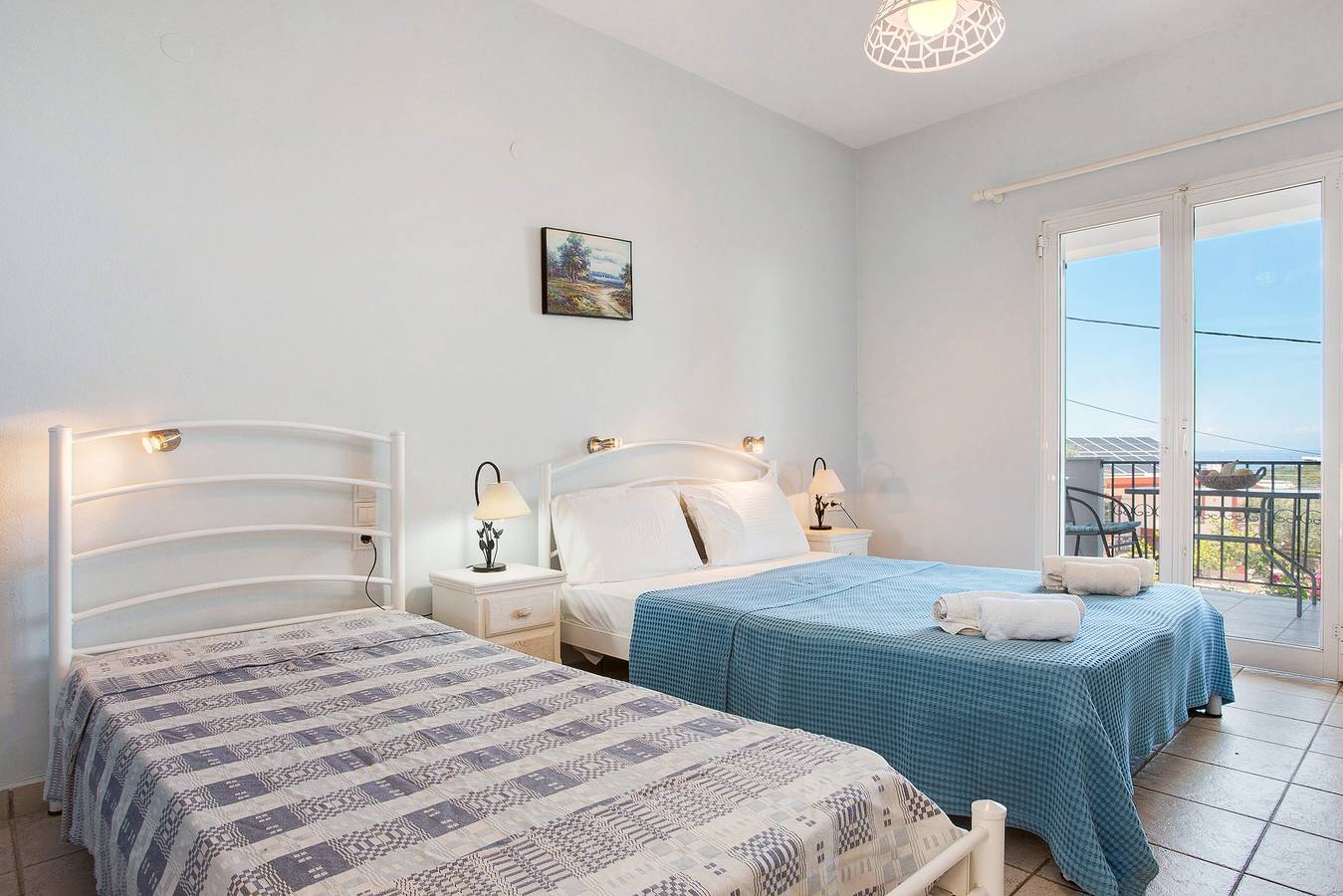 Entire studio, Studio "Yiannis Studio - 6" with Sea View, Shared Garden & Wi-Fi in Planos, Zakynthos