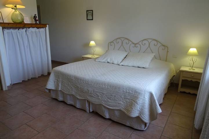 Maison d’hôte pour 2 personnes, avec jardin à Lacoste - 3