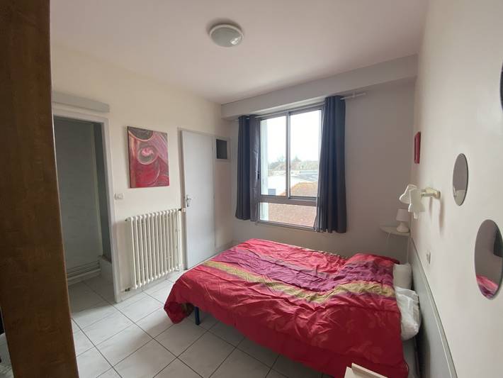 Ganze Wohnung, Zentral gelegenes T2-Apartment in La Roche-Posay mit umfassender Ausstattung und kostenfreiem Wlan in La Roche-Posay, Vienne