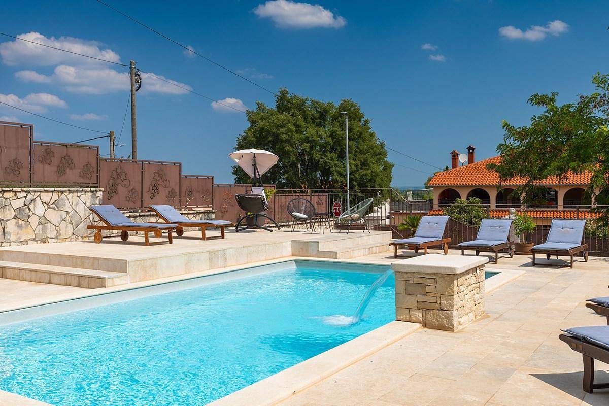 Ferienhaus mit Privatpool für 10 Personen ca. 180 qm in Rovinjsko Selo, Istrien (Istrische Riviera) in Rovinjsko Selo, Rovinj und Umgebung