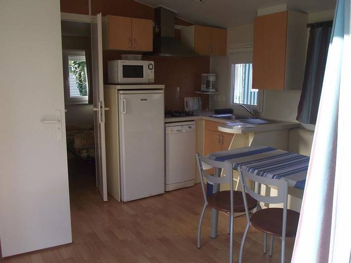 Mobil home pour 4 personnes, avec terrasse et piscine dans Pluméliau-Bieuzy - 4
