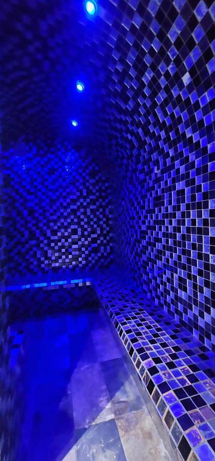 Gîte pour 2 personnes, avec sauna ainsi que terrasse et vue à Cambes - 4