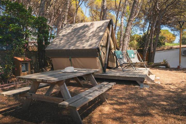 Location de vacances pour 3 personnes, avec jardin ainsi que piscine et terrasse à Vall-llobrega - 2