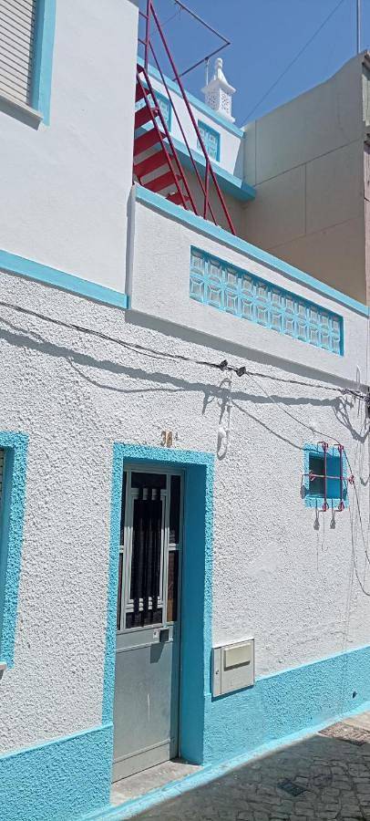 Casa de férias para 4 pessoas, com varanda em Fuseta