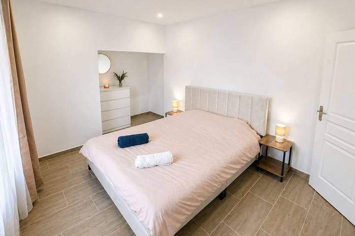 Apartamento entero, ⭐ 70m² with Terrace - Near Paris, Cdg & Rer B (5min) in Sevran, Sena-Saint Denis