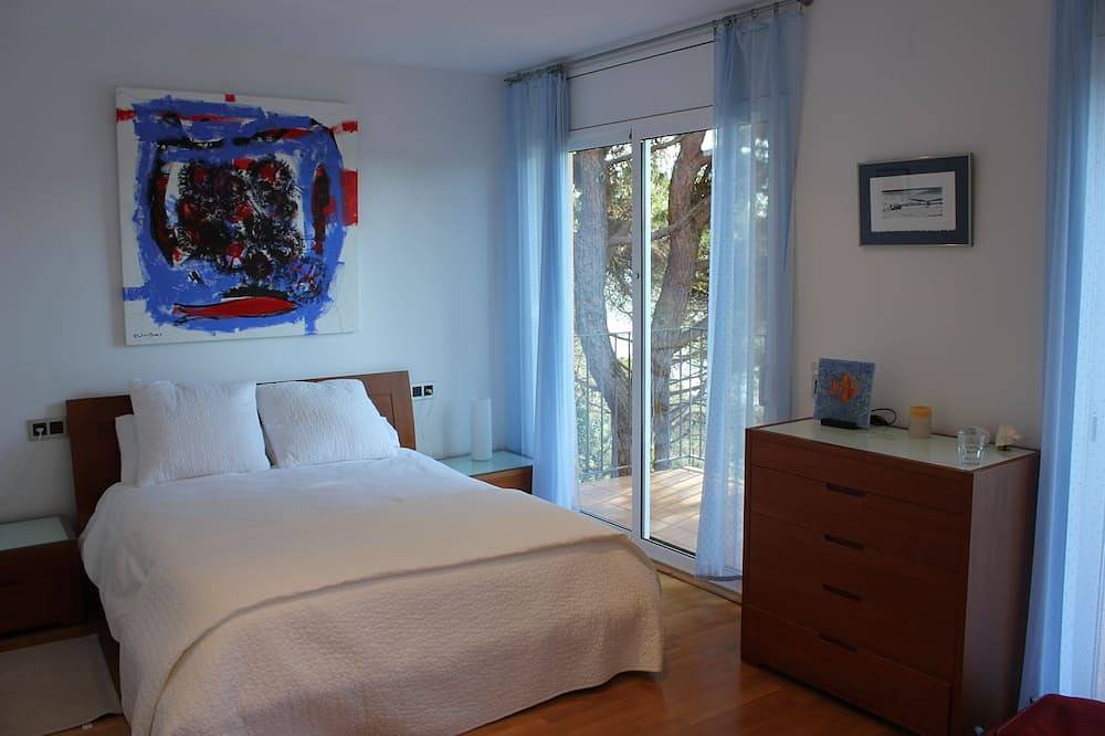Gran casa de lujo, impresionantes vistas, en un oasis verde, jardín privado, gran piscina in Sant Feliu de Guíxols, Costa Brava