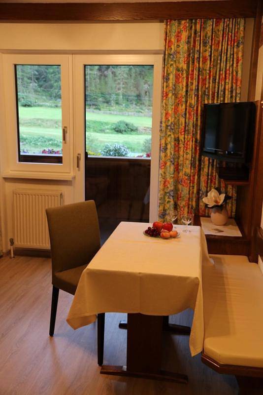 Ganze Wohnung, Ferienhaus Brigitte in Gries, Längenfeld