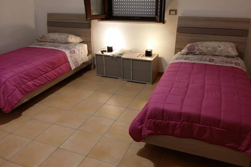 Intera Casa Indipendente con Giardino Nella Collina di Francavilla al Mare in Francavilla al Mare, Chieti Province