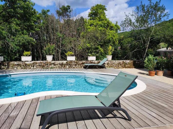 Gîte pour 2 personnes, avec Terrasse et Jardin ainsi que Piscine et Vue à Albas - 2