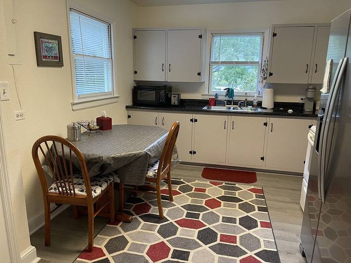 Vacation rental for 4 people, with pets in Black Mountain