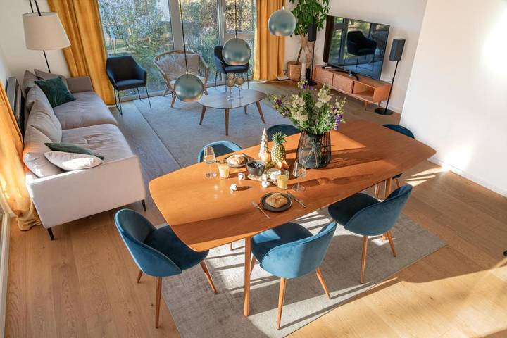 Ferienhaus für 8 Personen, mit Balkon und Terrasse sowie Garten und Sauna