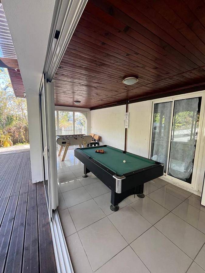 Location de vacances pour 10 personnes, avec terrasse ainsi que piscine et jacuzzi dans La Chapelle Cilaos - 2