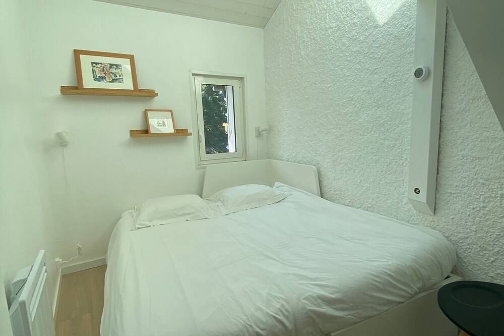 Waterfront house, Port-Ripaille, Thonon + mooring place in Thonon-les-Bains, Thonon-les-Bains en omgeving