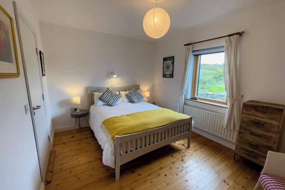 Charming 3-Bedroom Cottage in a Peaceful Countryside Setting in County Mayo