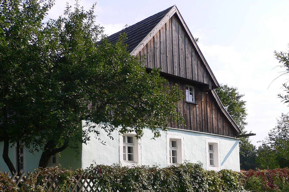 Maximale Entschleunigung, freistehendes Ferienhaus auf großem Grundstück in Bärnau, Naturpark Nördlicher Oberpfälzer Wald