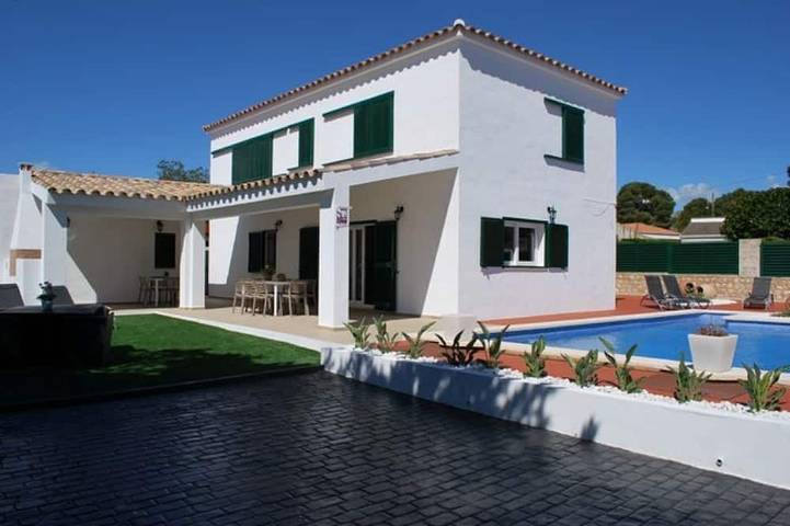 Villa pour 11 personnes, avec Piscine à Calafat