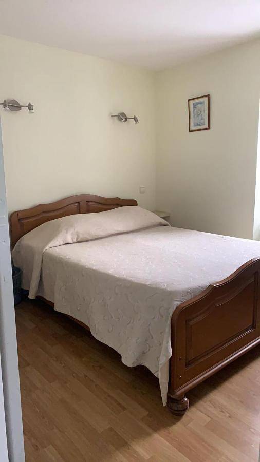 Hôtel pour 2 personnes, avec jardin, animaux acceptés à Le Falgoux - 3