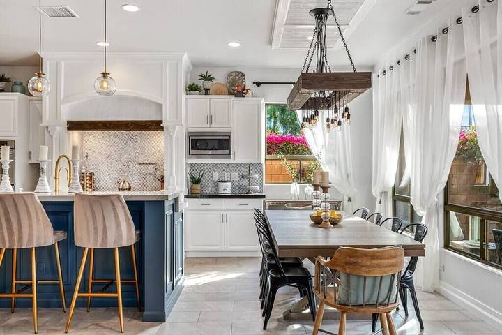 Vacation rental for 18 people, with yard and hot tub in Indio (CA)