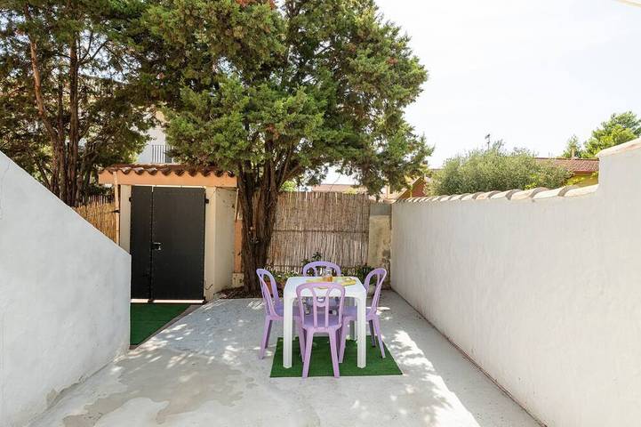 Appartamento per 4 persone, con giardino in Carbonia