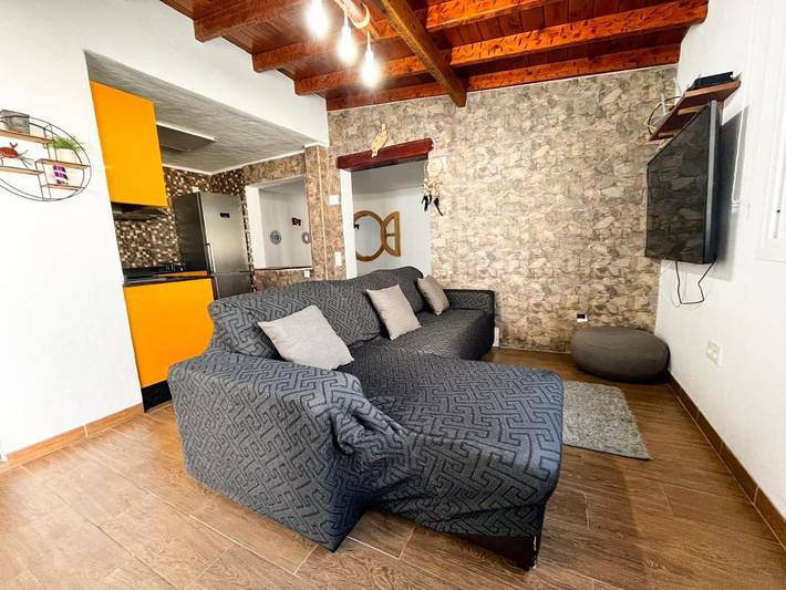 Gîte pour 4 personnes, avec Terrasse et Vue à La Santa - 2