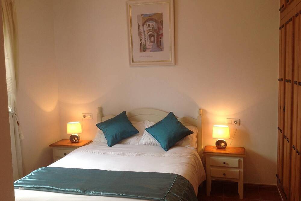 3 bed villa with fantastic views in Canillas de Albaida, Málaga Province