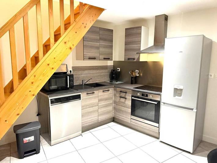 Gîte pour 6 personnes, avec jardin et terrasse, animaux acceptés dans Leyment - 2