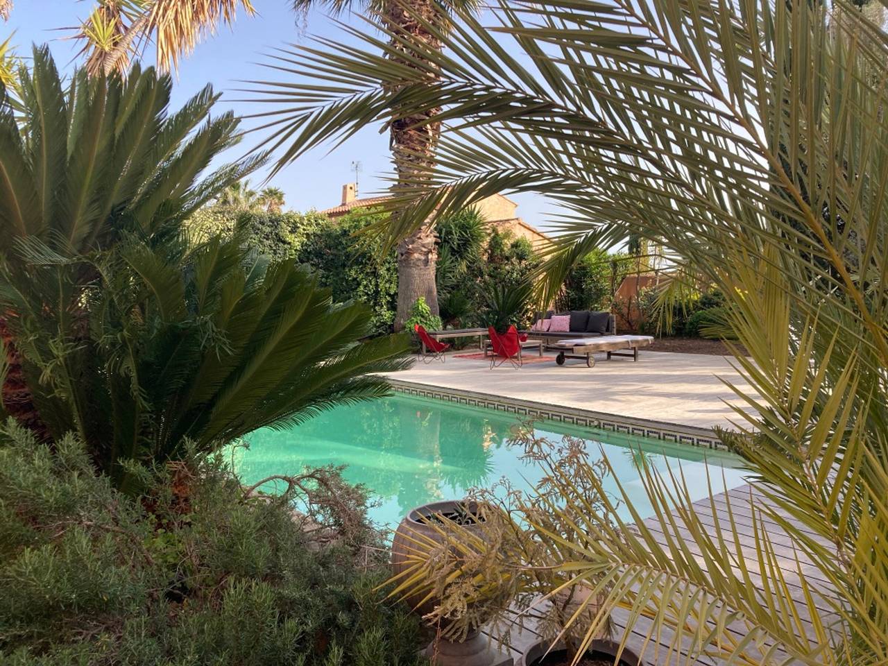 Spacious villa in Carqueiranne for 10 people, near the sea in Carqueiranne, Toulon region