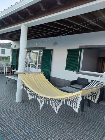 Location de vacances pour 8 personnes, avec terrasse et vue sur l’océan dans São Miguel