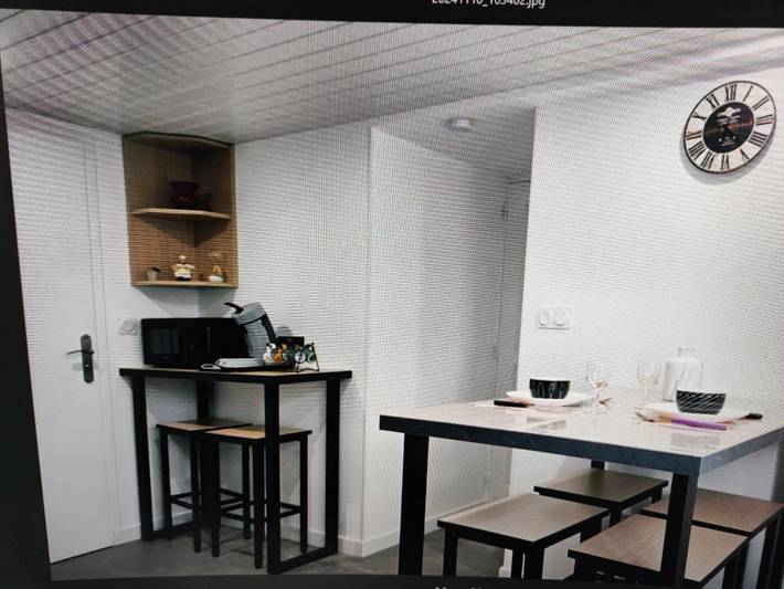 Gîte pour 4 personnes, avec terrasse et piscine à Aubiat - 4