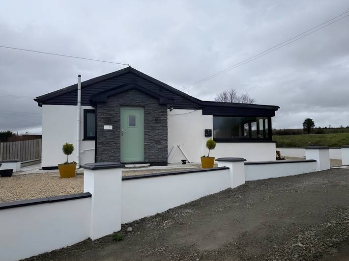 Log cabin for 5 people, with garden in County Fermanagh