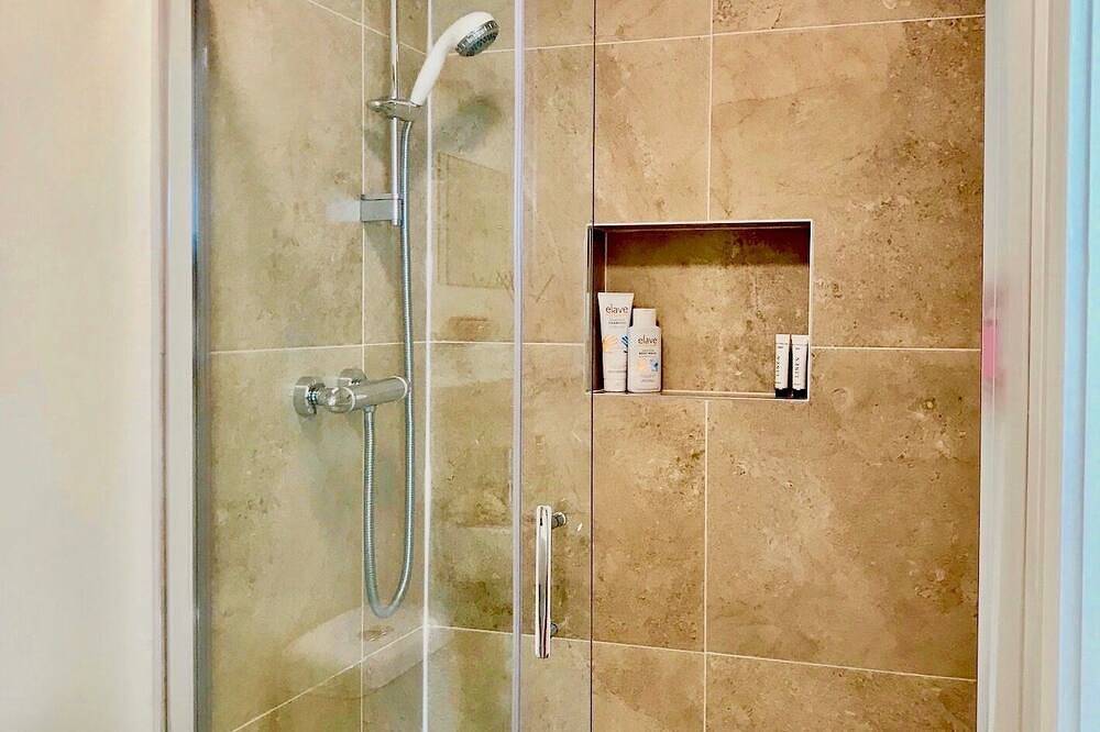 Courtyard Schlafzimmer Nr. 2, The Orchard, Terryglass in Terryglass, Nenagh