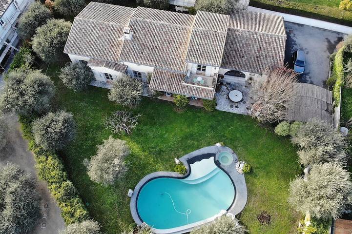 Villa pour 8 personnes, avec jacuzzi ainsi que jardin et balcon à La Colle-sur-Loup