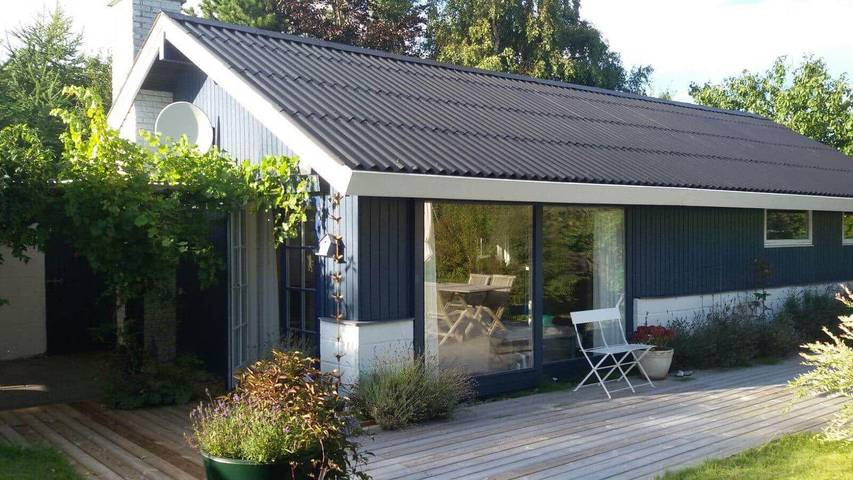 Ferieudlejning for 4 personer, med terrasse i Liseleje