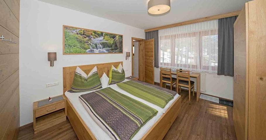 Ferienwohnung für 2 Personen, mit Ausblick und Garten sowie Seeblick am Weissensee - 2