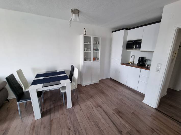 Ferienwohnung für 5 Personen, mit Balkon und Sauna sowie Seeblick in Sahlenburg - 2