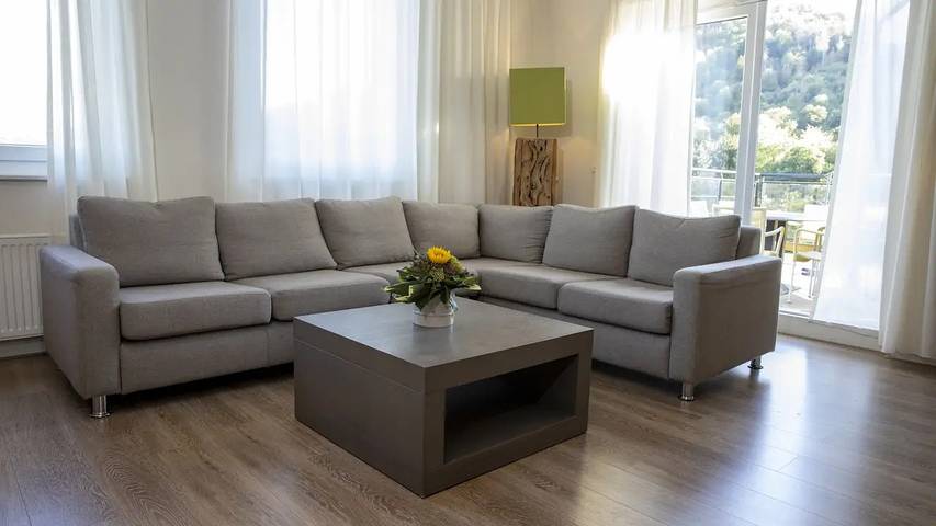 Ferienwohnung für 7 Personen, mit Balkon und Whirlpool sowie Pool und Sauna in Heimbach - 3