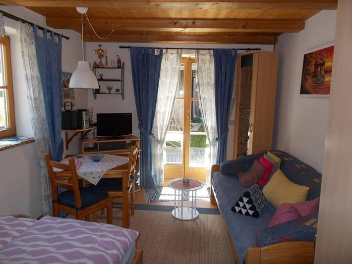 Ganze Ferienwohnung, Gästehaus Margot - Ferienwohnung Nr. 2 (Appartement) in Bad Bayersoien, Bayerische Alpen