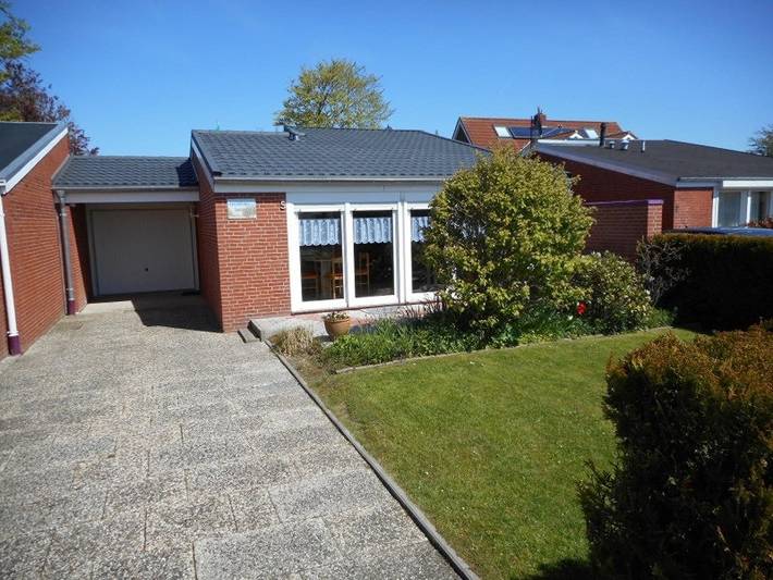 Ferienhaus für 5 Personen, mit Terrasse und Garten in Neuharlingersiel