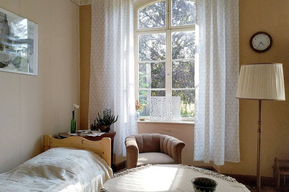 Ganze Wohnung, Gutshaus Polßen - Urlaub in der Uckermark in Gramzow, Uckermark