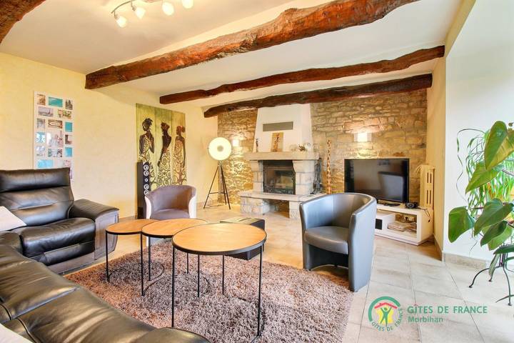 Gîte pour 8 personnes, avec terrasse et jardin à Locoal-Mendon - 2