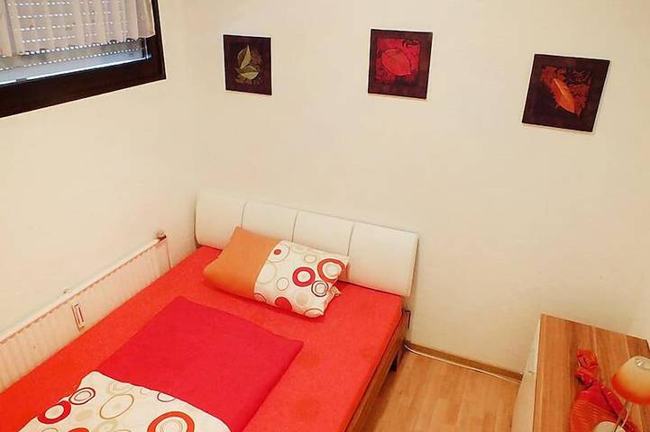 Ferienwohnung für 4 Personen, mit Pool und Sauna sowie Balkon in Schonach - 2