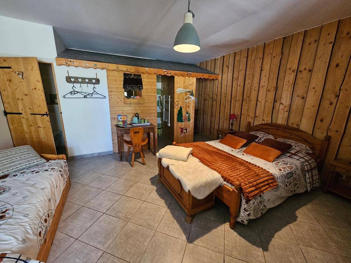 Chambres d'hôtes Olachat proche Annecy in Faverges, Parc naturel régional du Massif des Bauges