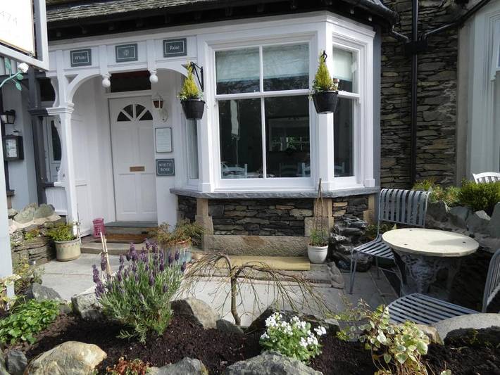 Bed and breakfast for 2 people, with Garden and View in Windermere