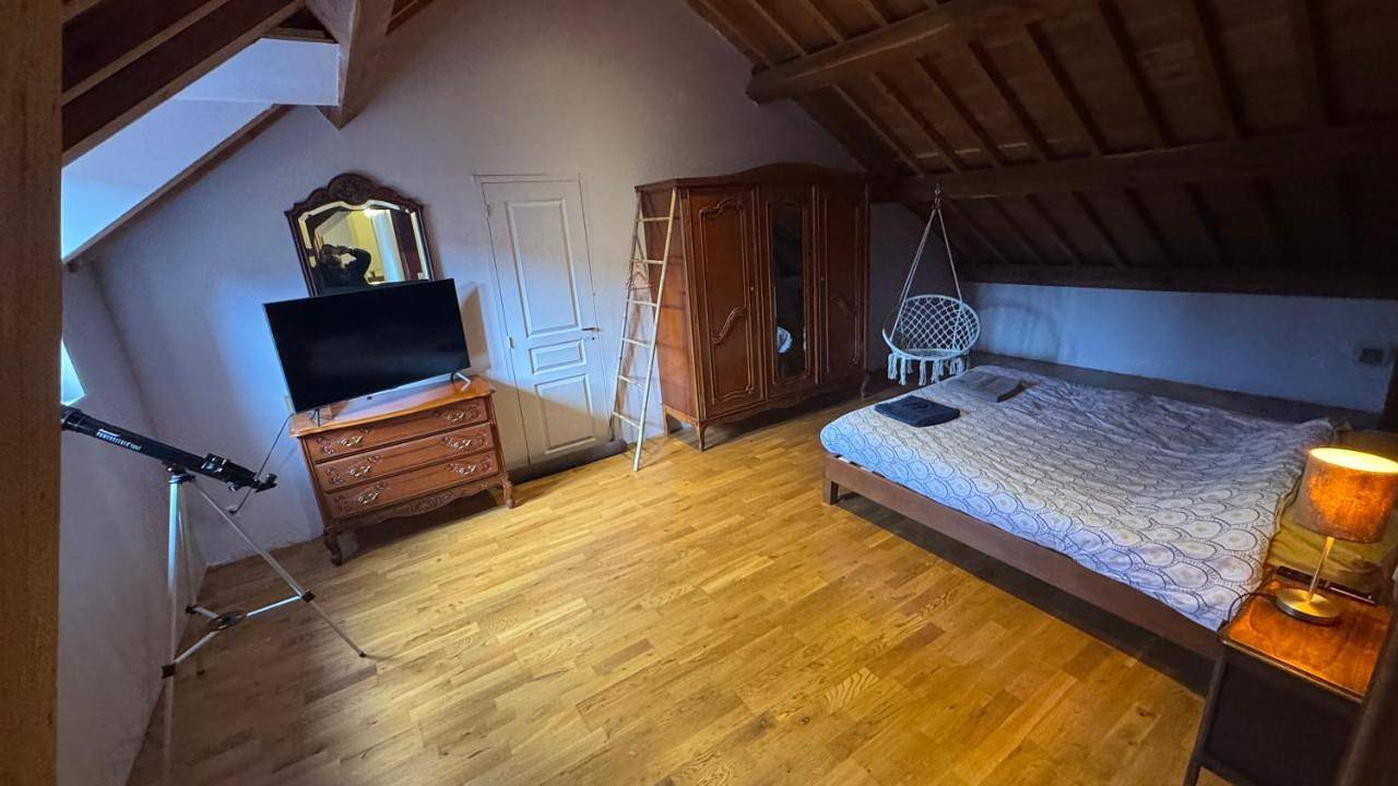 Corps de ferme - Gîte les hirondelles in Nitry, Arrondissement d'Avallon