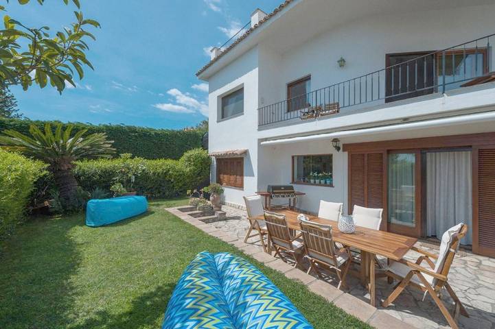 Appartamento per 8 persone, con Balcone e Idromassaggio nonché Terrazza e Giardino a Gaeta